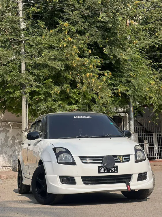 Suzuki Swift 2015 for Sale in Karachi Image-1
