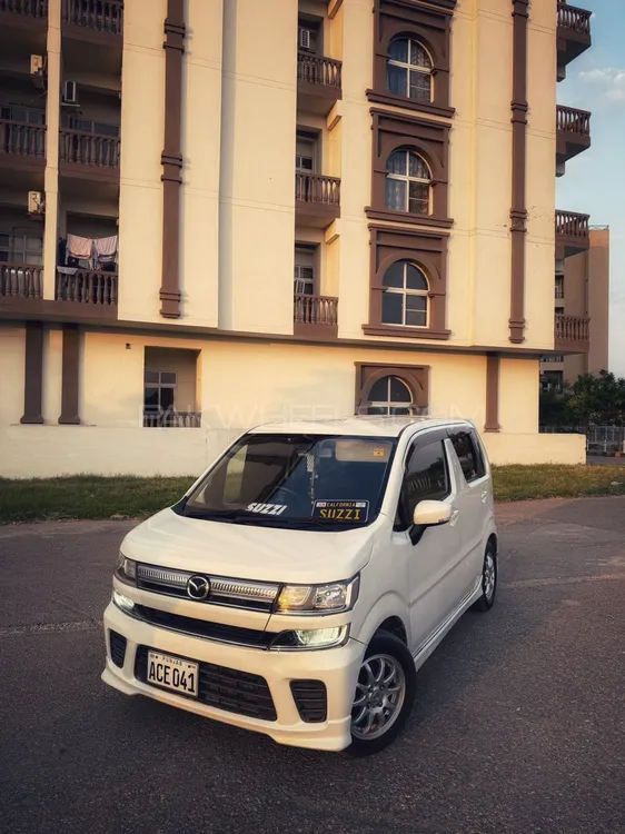 Mazda Flair 2017 for Sale in Islamabad Image-1