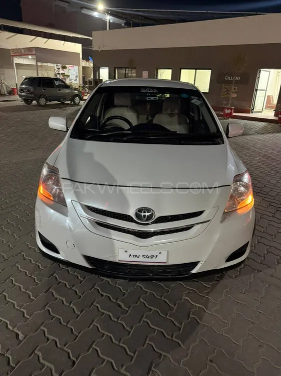 Toyota Belta 2011 for Sale in Multan Image-1