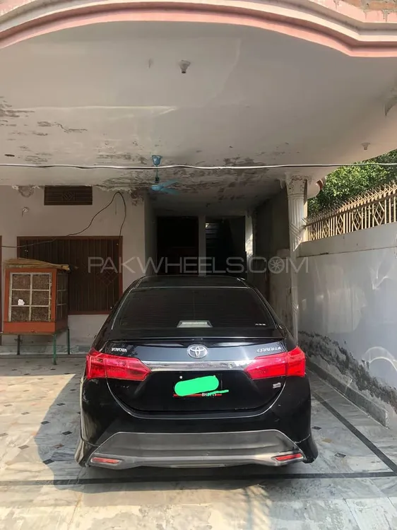 Toyota Corolla 2015 for Sale in Islamabad Image-1