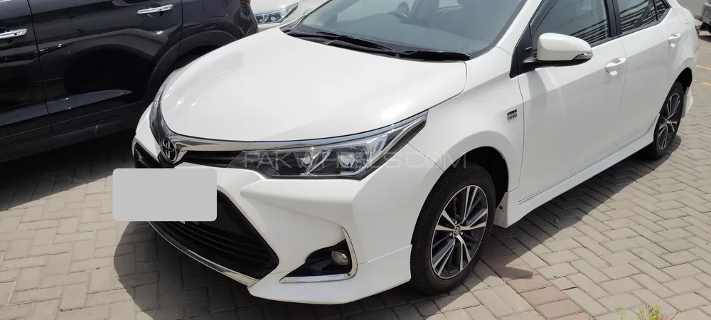 Toyota Corolla 2021 for Sale in Lahore Image-1