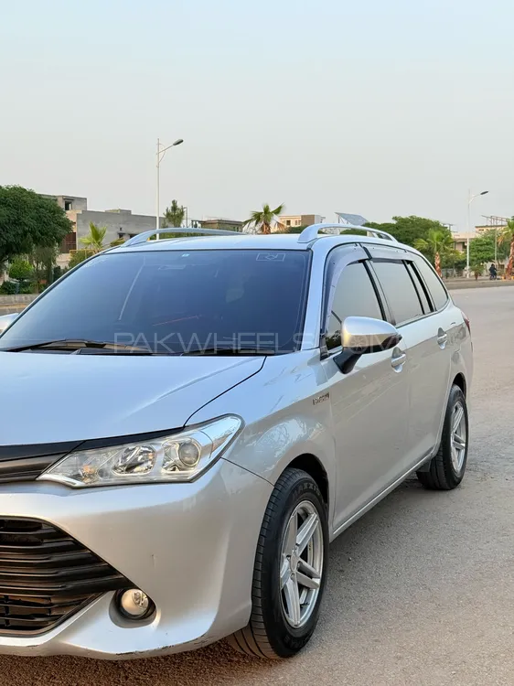 Toyota Corolla Fielder 2015 for Sale in Islamabad Image-1