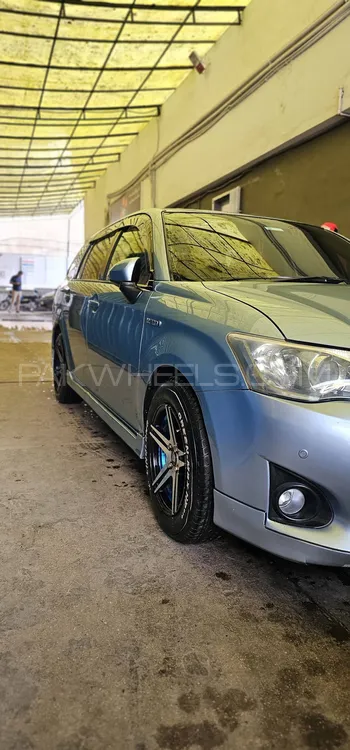Toyota Corolla Fielder 2013 for Sale in Karachi Image-1