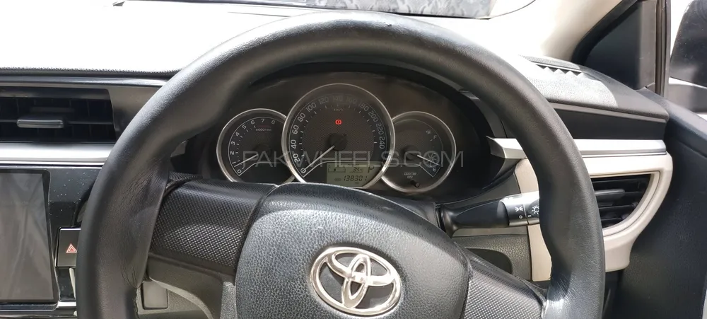 Toyota Corolla 2015 for Sale in Layyah Image-1