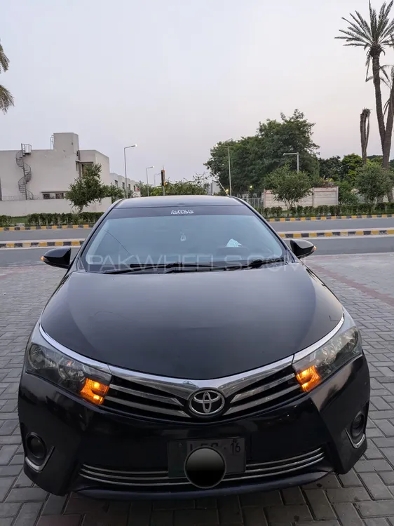 Toyota Corolla 2016 for Sale in Multan Image-1