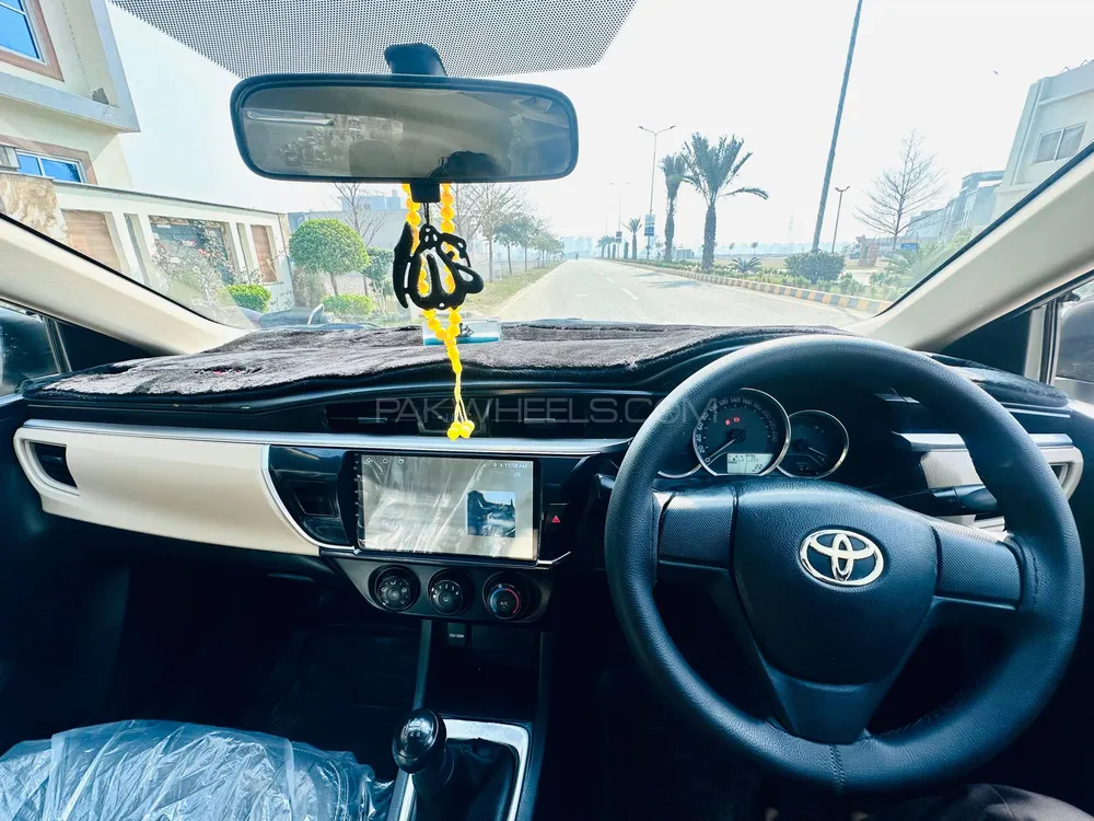 Toyota Corolla 2017 for Sale in Lahore Image-1
