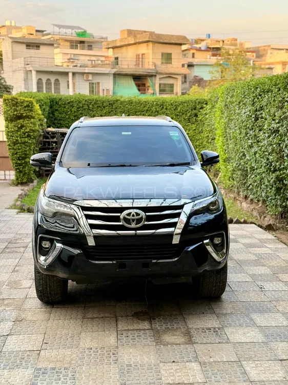 Toyota Fortuner 2018 for Sale in Islamabad Image-1
