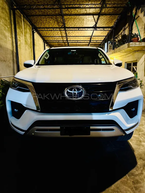 Toyota Fortuner 2022 for Sale in Lahore Image-1