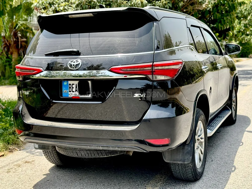 Toyota Fortuner 2021 for Sale in Islamabad Image-1
