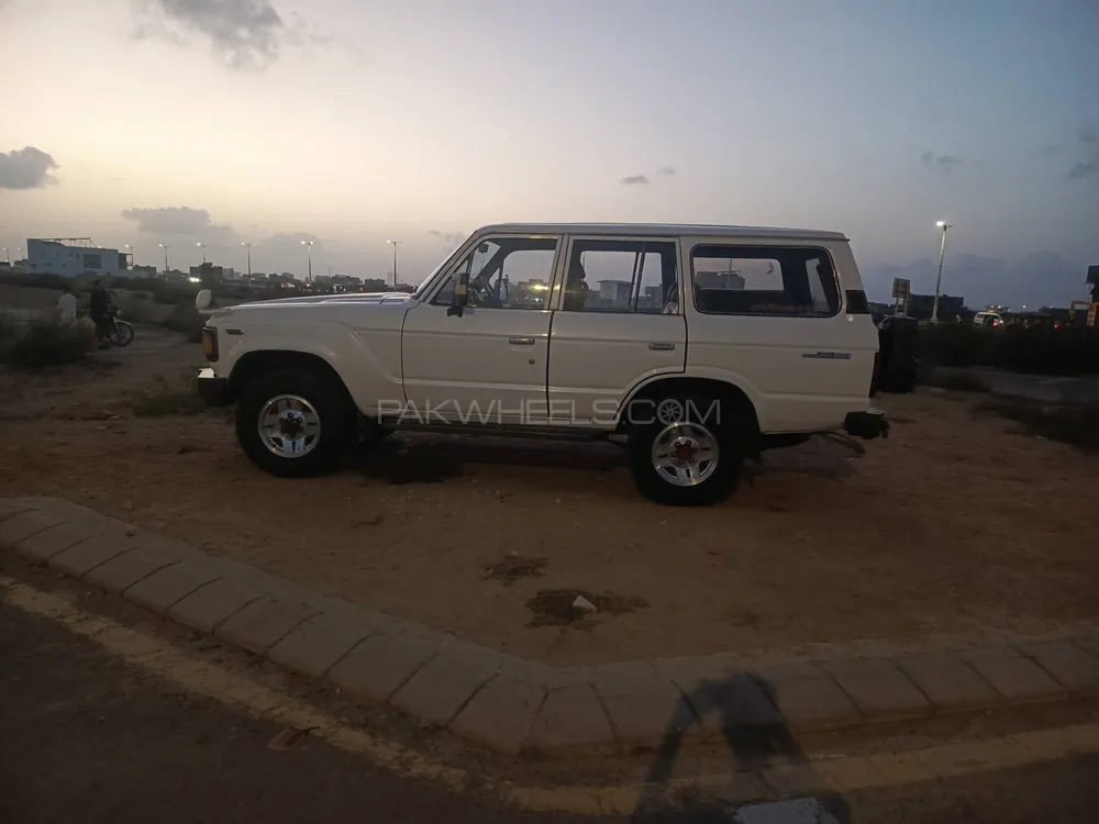 Toyota Land Cruiser 1990 for Sale in Karachi Image-1