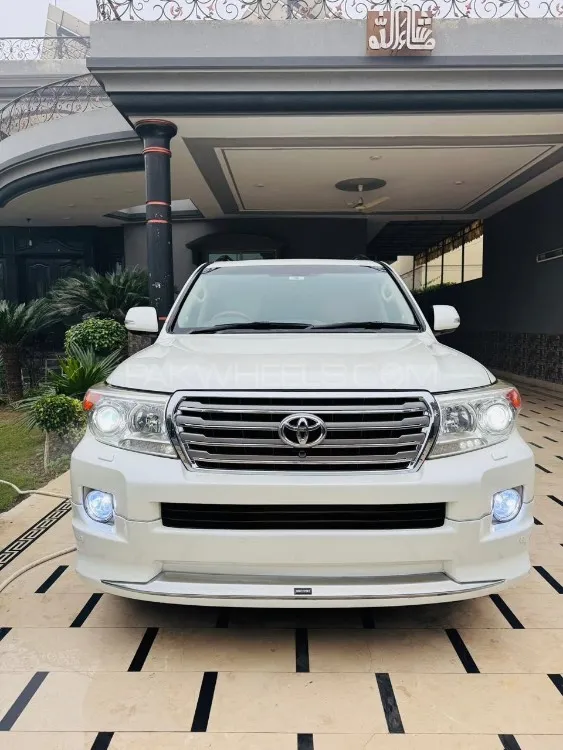 Toyota Land Cruiser 2013 for Sale in Faisalabad Image-1