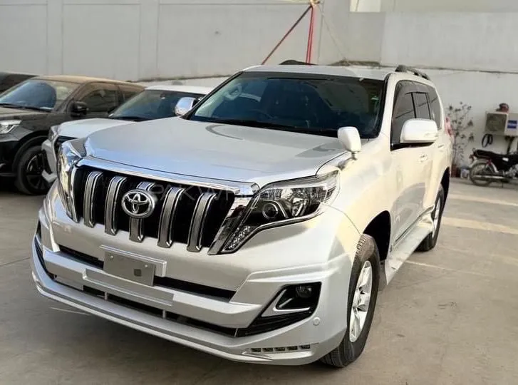 Toyota Prado 2010 for Sale in Karachi Image-1