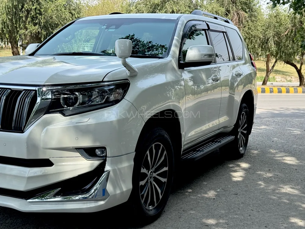 Toyota Prado 2018 for Sale in Islamabad Image-1