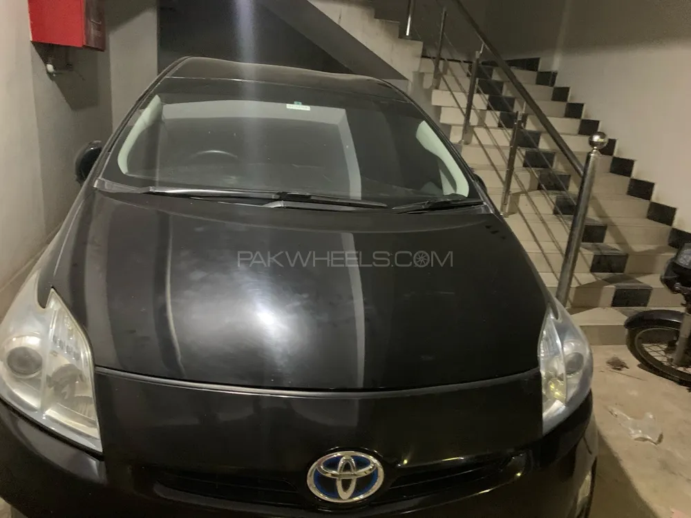 Toyota Prius 2011 for Sale in Karachi Image-1