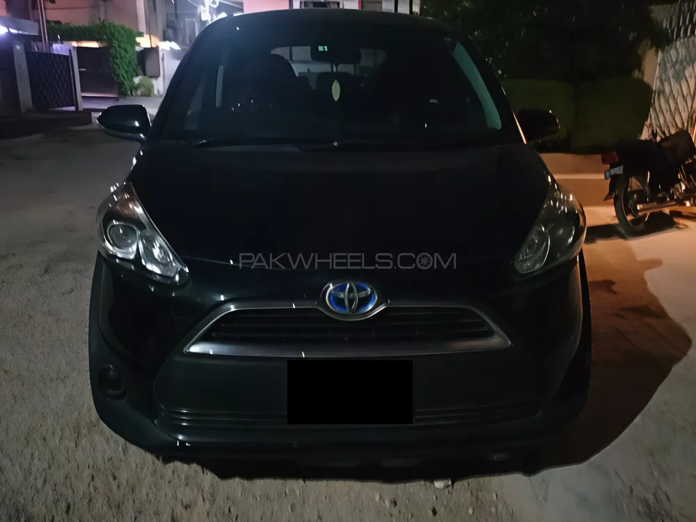 Toyota Sienta 2016 for Sale in Karachi Image-1