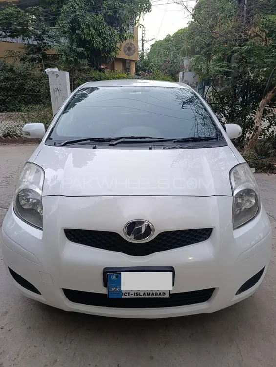Toyota Vitz 2008 for Sale in Islamabad Image-1