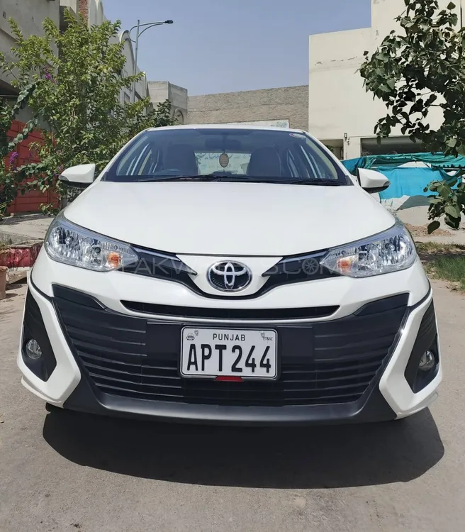 ٹویوٹا یارس سیڈان 2023 for Sale in لاہور Image-1