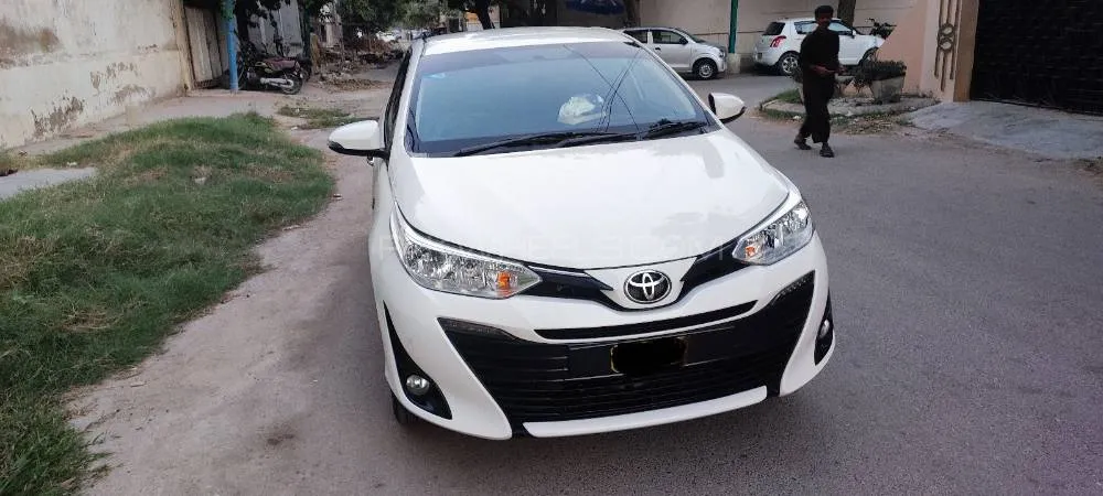 Toyota Yaris Sedan 2022 for Sale in Karachi Image-1