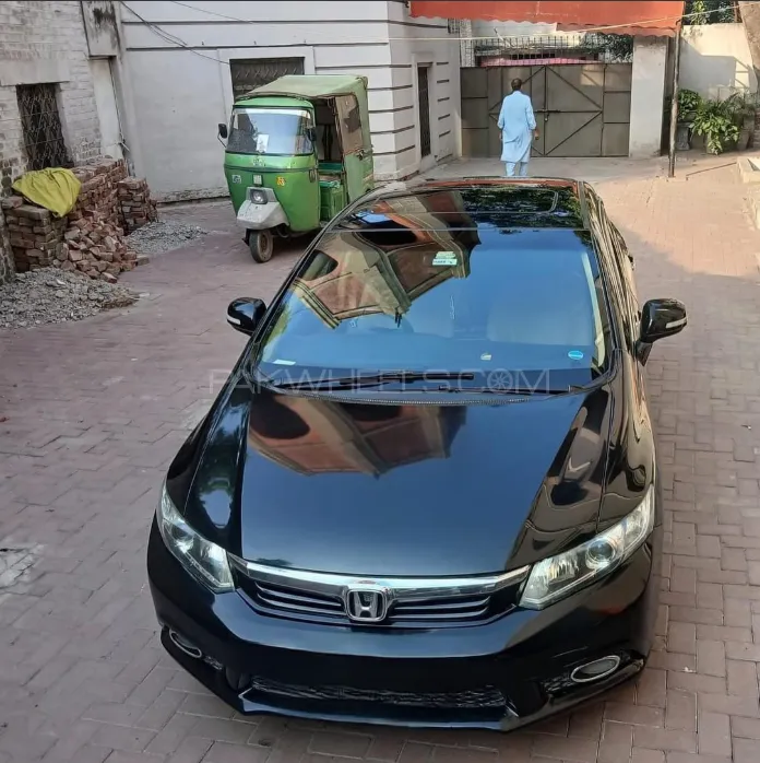 Honda Civic 2014 for Sale in Karachi Image-1