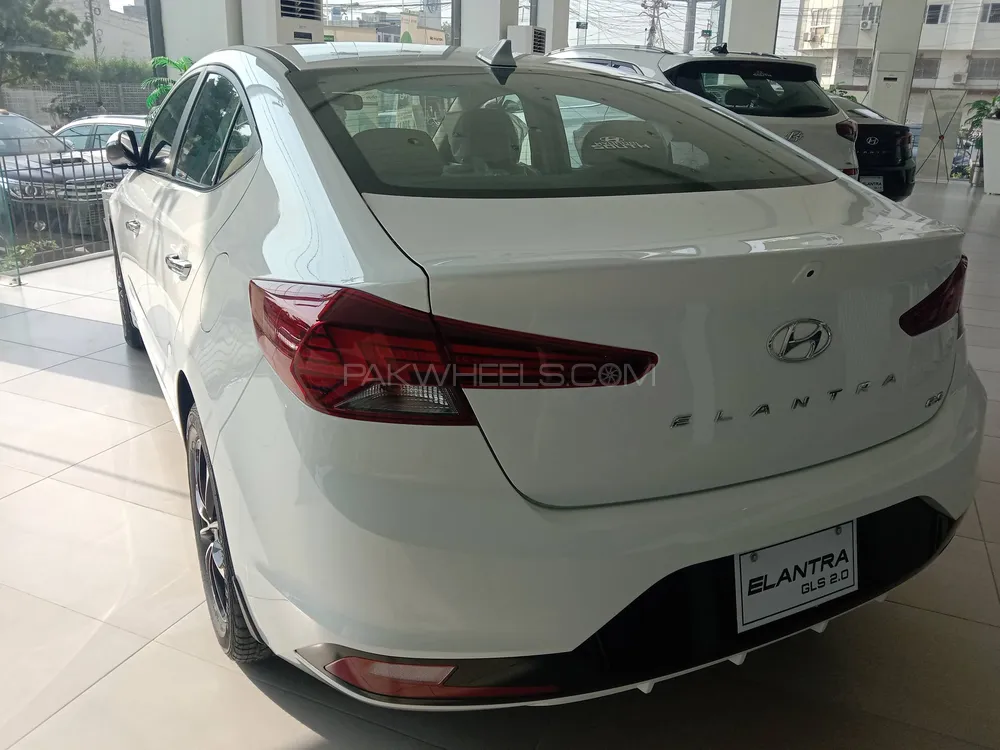 Hyundai Elantra 2025 for Sale in Karachi Image-1