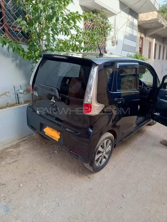 Mitsubishi EK Custom 2015 for Sale in Karachi Image-1