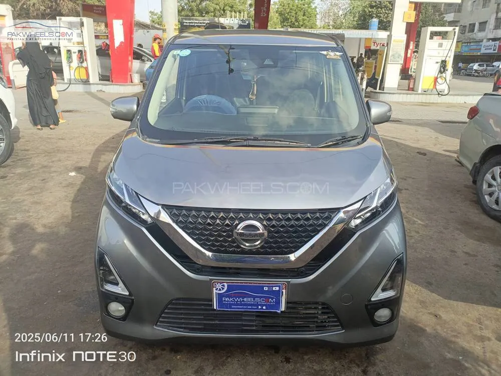 نسان ڈیز 2021 for Sale in کراچی Image-1