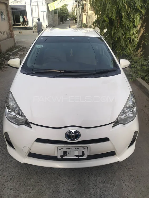 Toyota Aqua 2012 for Sale in Lahore Image-1