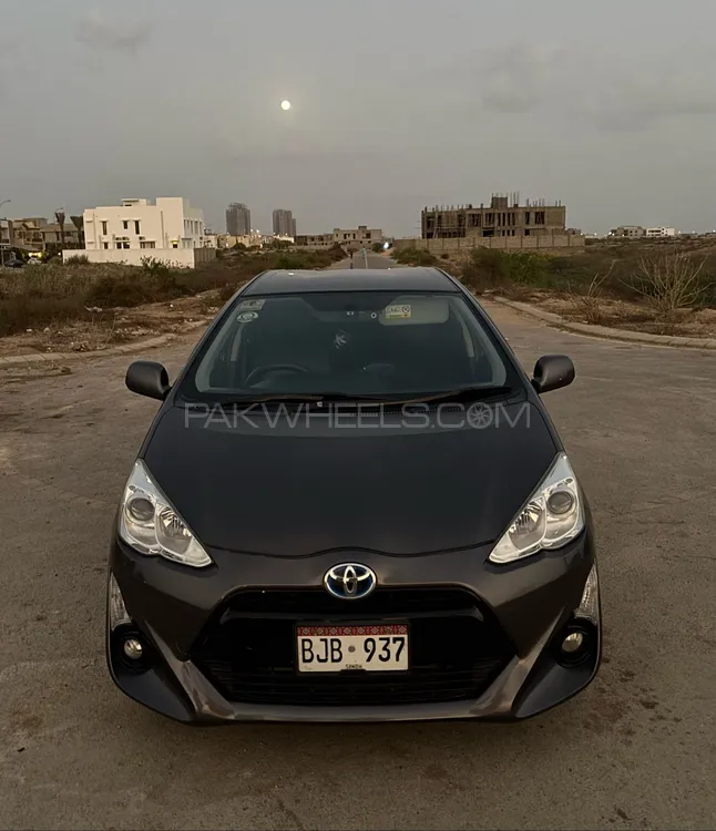 Toyota Aqua 2015 for Sale in Karachi Image-1