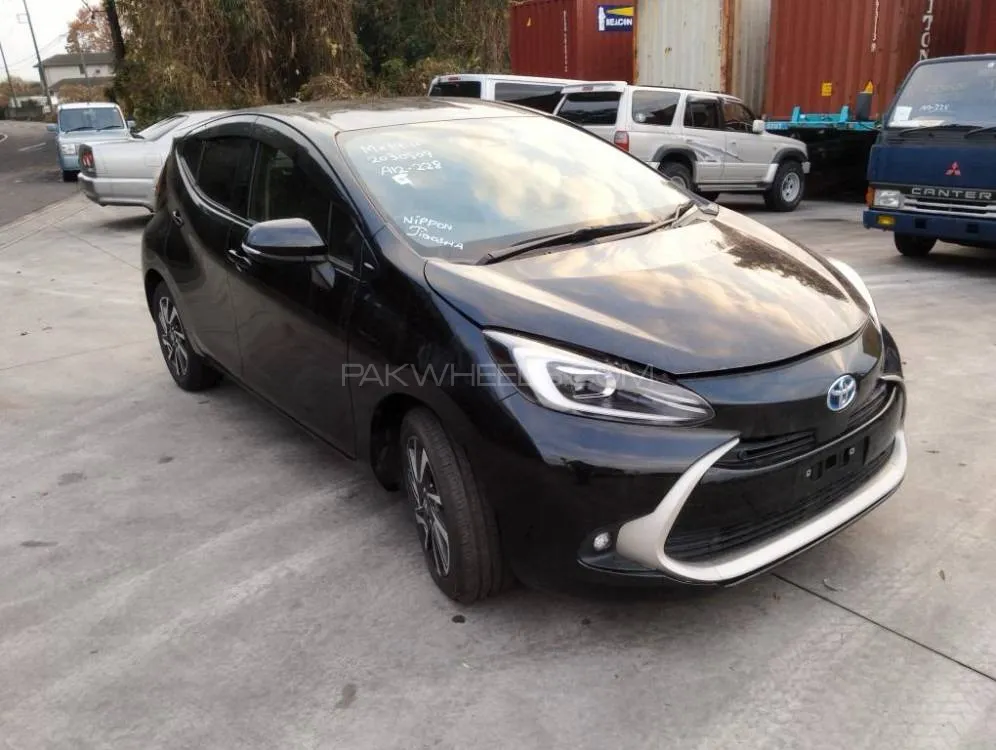 Toyota Aqua 2021 for Sale in Karachi Image-1