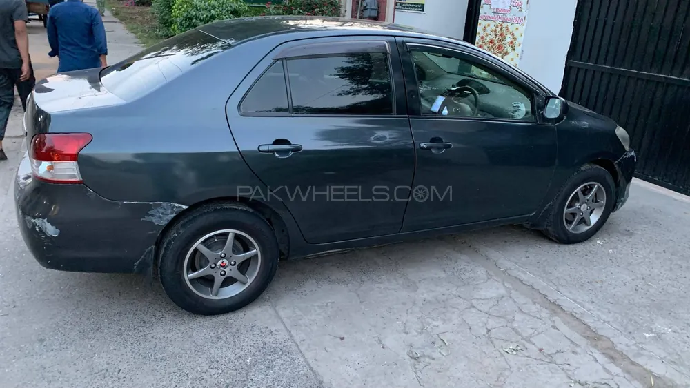 Toyota Belta 2013 for Sale in Gujranwala Image-1