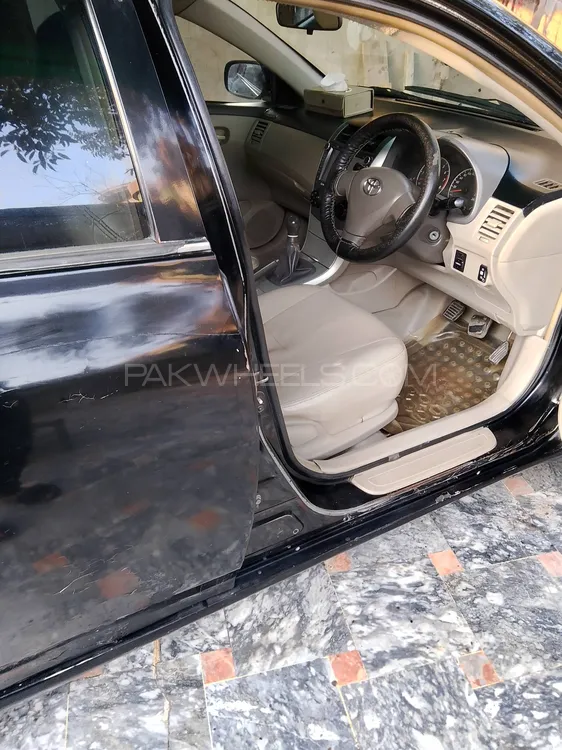 Toyota Corolla 2010 for Sale in Pindi Bhattian Image-1
