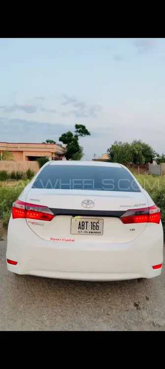 Toyota Corolla 2016 for Sale in Islamabad Image-1