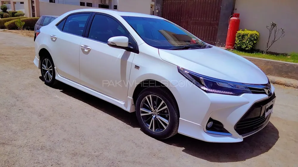 Toyota Corolla 2024 for Sale in Karachi Image-1