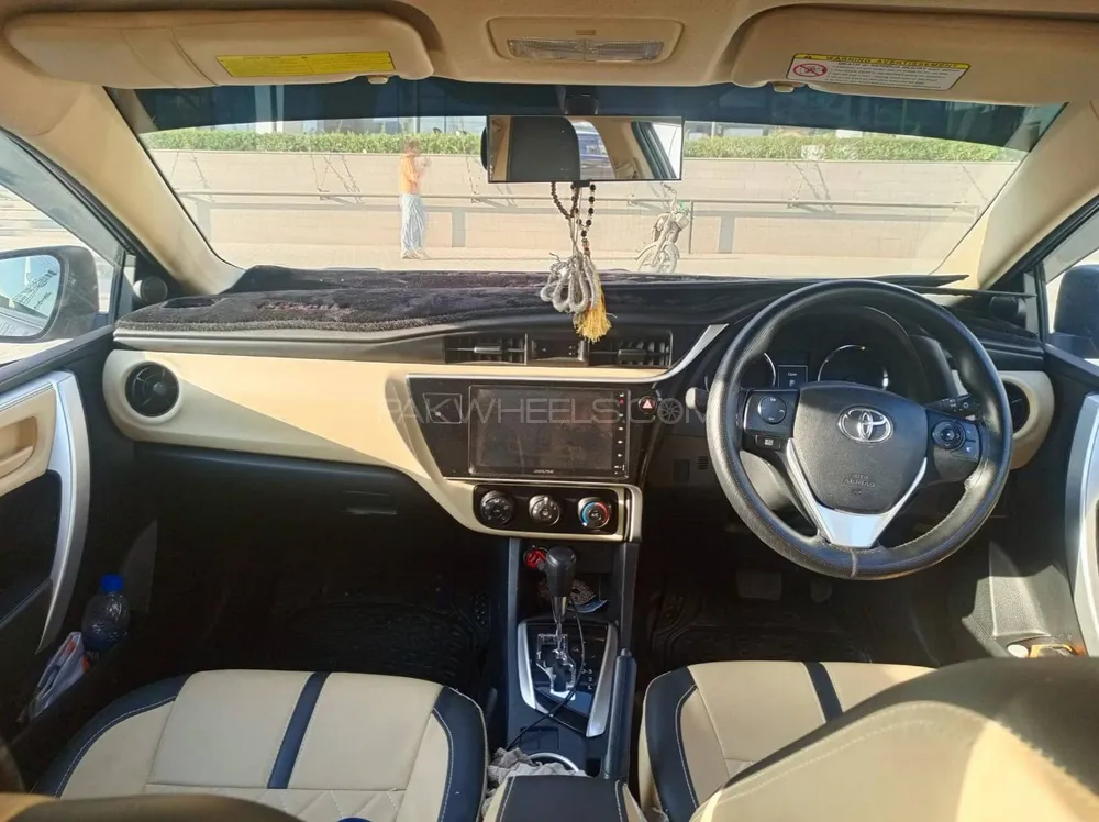 Toyota Corolla 2021 for Sale in Karachi Image-1