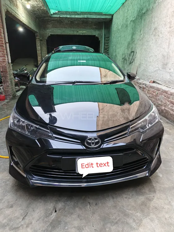 Toyota Corolla 2018 for Sale in Sialkot Image-1
