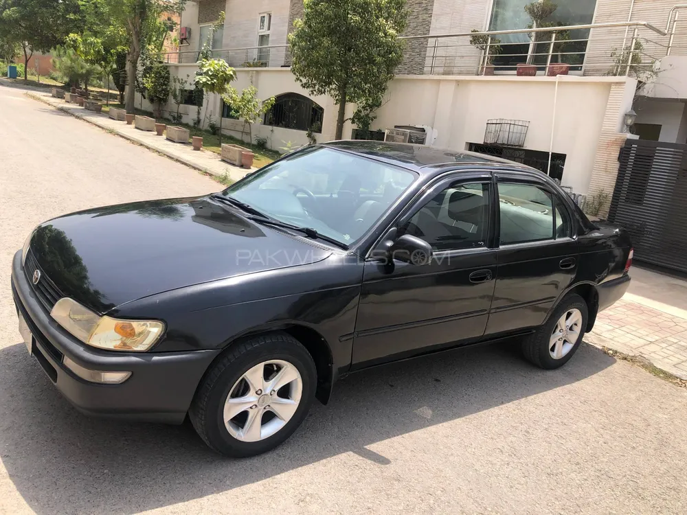 Toyota Corolla 2001 for Sale in Islamabad Image-1