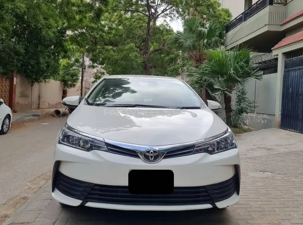 Toyota Corolla 2015 for Sale in Lahore Image-1