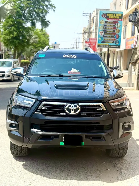 Toyota Hilux 2009 for Sale in Lahore Image-1