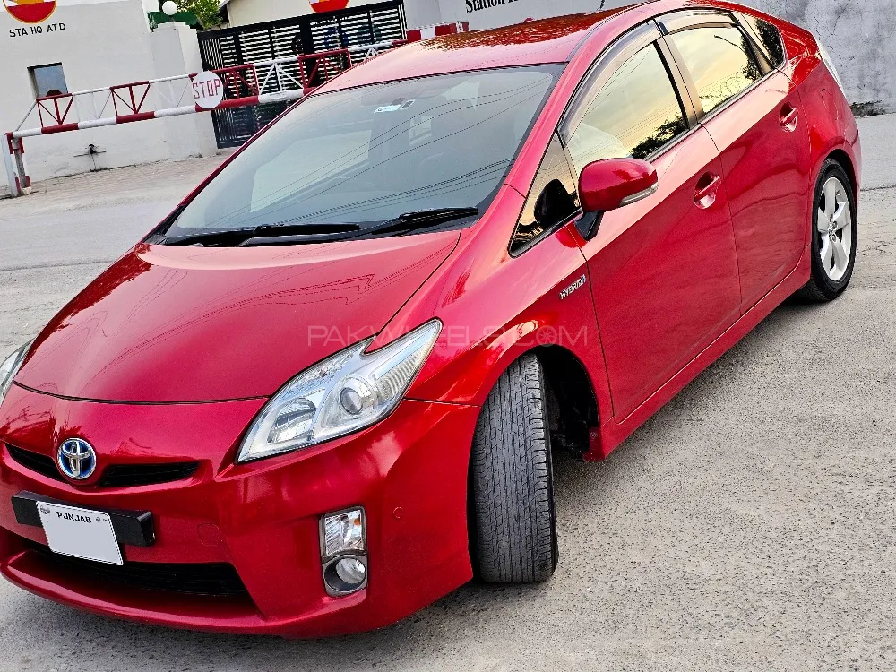 Toyota Prius 2010 for Sale in Islamabad Image-1