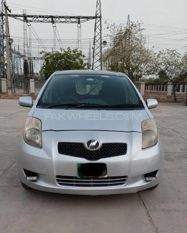 Toyota Vitz 2006 for Sale in Multan Image-1