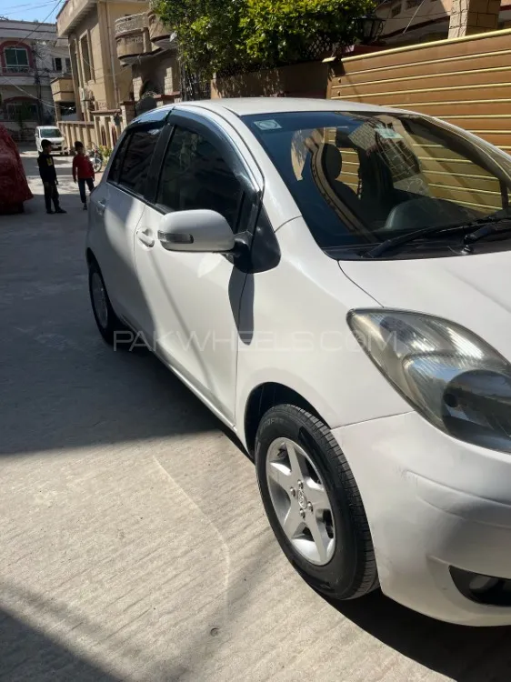 Toyota Vitz 2008 for Sale in Lahore Image-1