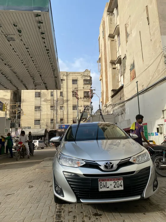 Toyota Yaris Sedan 2022 for Sale in Karachi Image-1