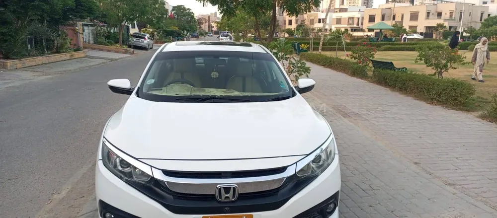 Honda Civic 2018 for Sale in Karachi Image-1