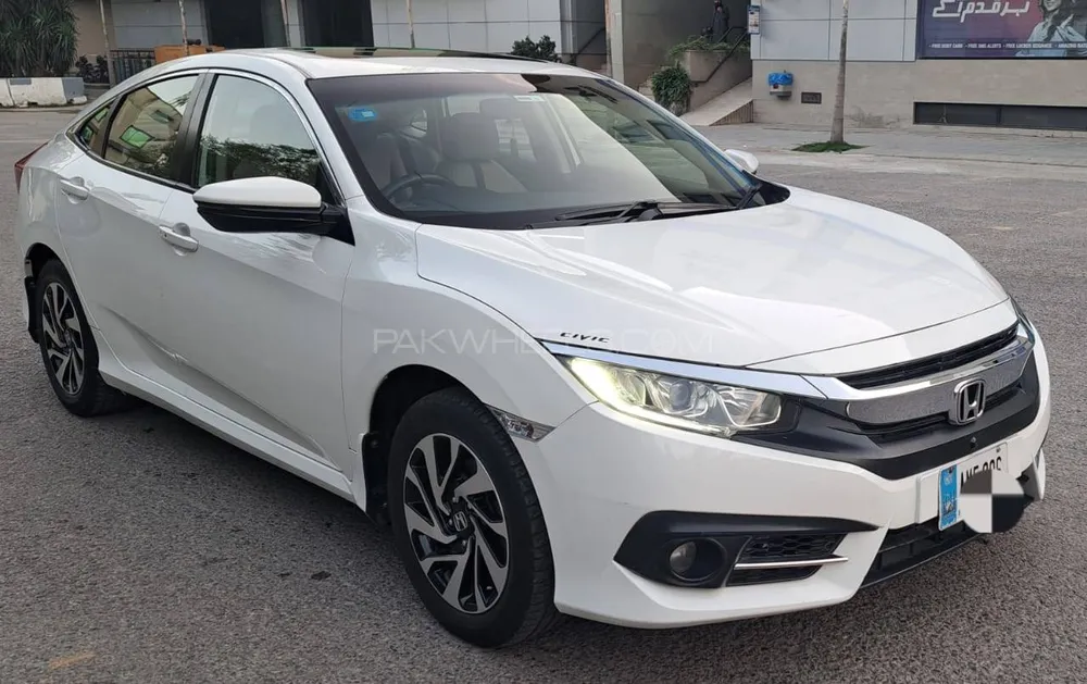 Honda Civic 2018 for Sale in D.G.Khan Image-1