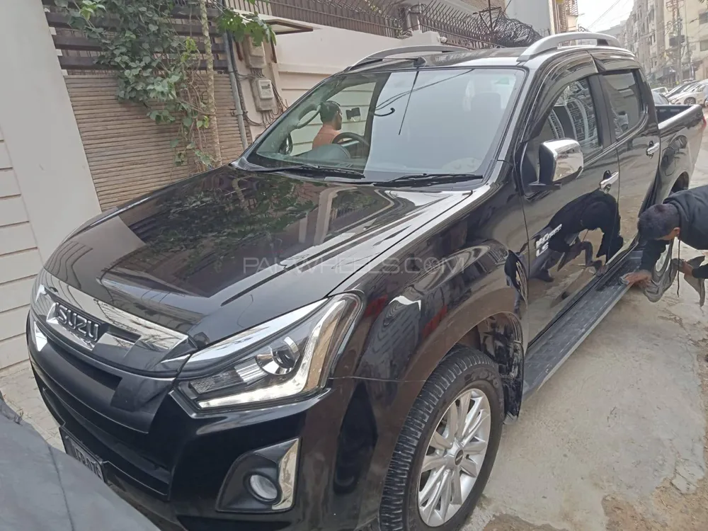 Isuzu D-Max 2021 for Sale in Islamabad Image-1