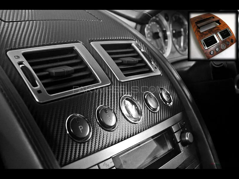 Matte Black (CARBON FIBRE) Vinyl Wrap Image-1