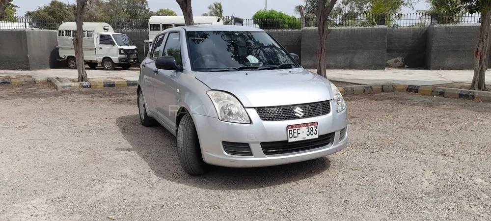 Suzuki Swift 2015 for Sale in Karachi Image-1