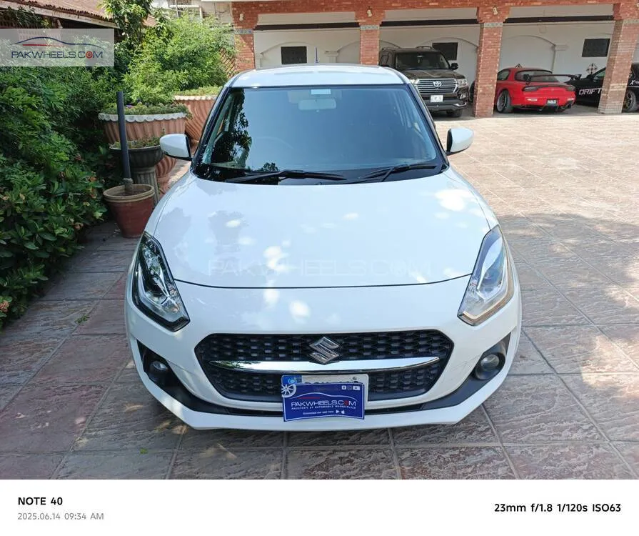 Suzuki Swift 2023 for Sale in Peshawar Image-1