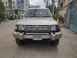 Mitsubishi Pajero Exceed Automatic 2.8D 1992 for Sale