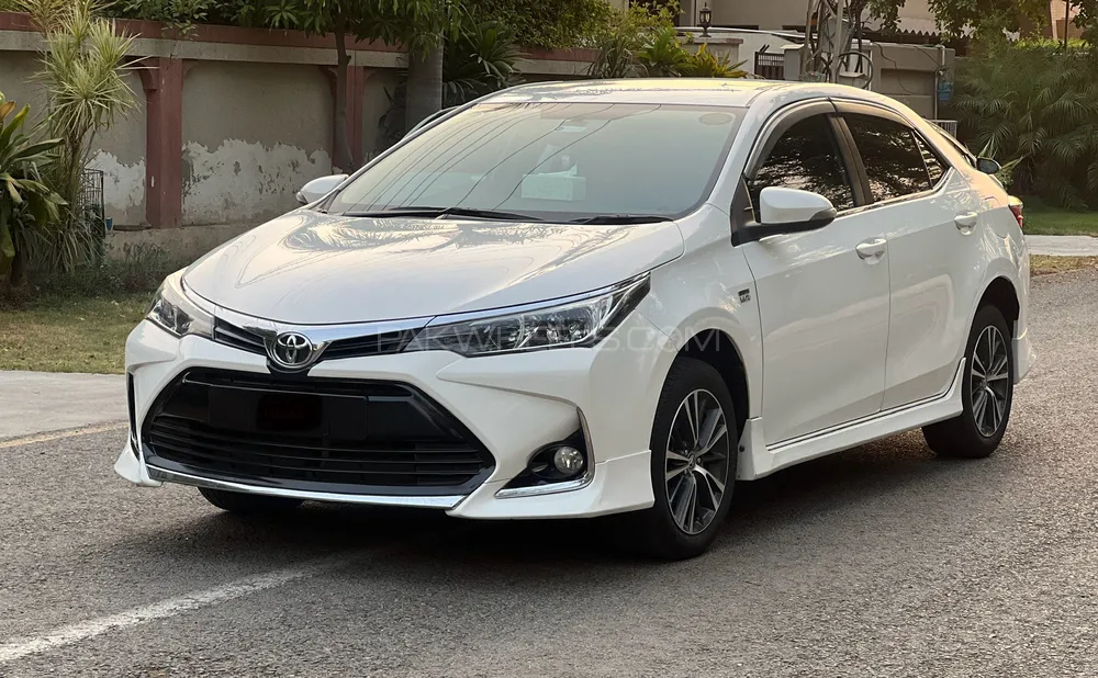 Toyota Corolla 2018 for Sale in Lahore Image-1